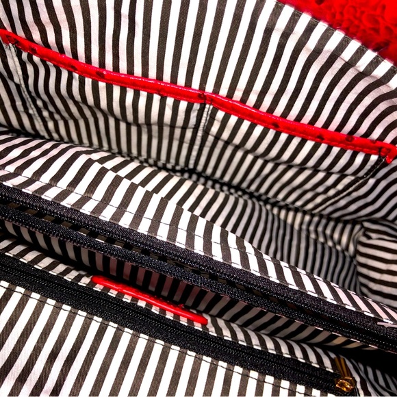 BEAUTIFUL RED SHOULDER BAG AND WALLET SET❤️‍🔥 - Picture 12 of 16